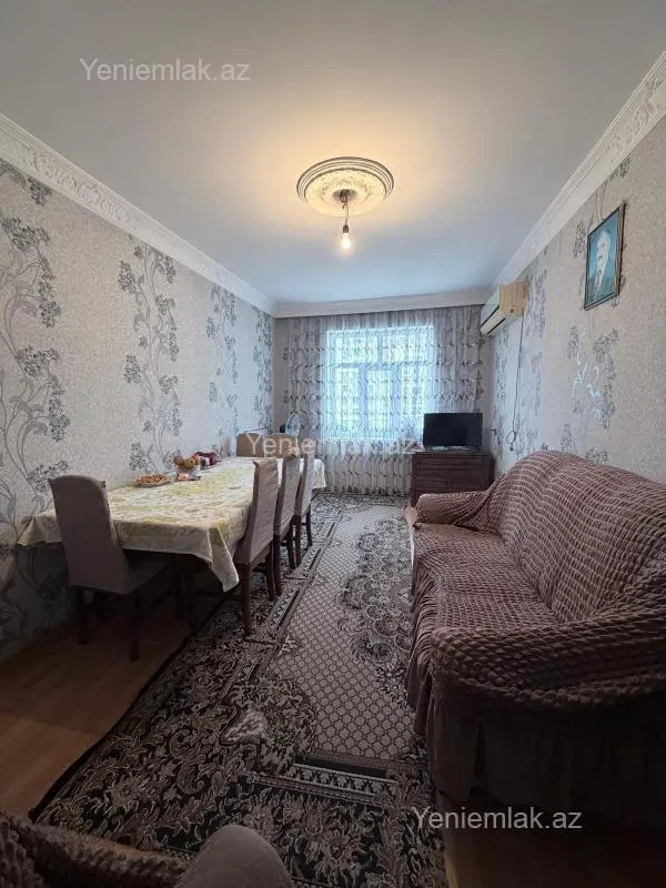 Satılır 3 otaqlı köhnə tikili 80 m²