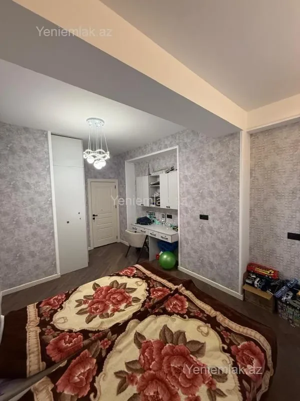 Satılır 4 otaqlı yeni tikili 110 m²
