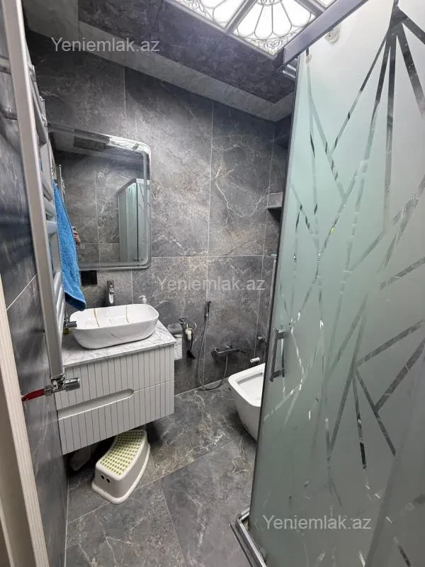 Satılır 4 otaqlı yeni tikili 110 m²