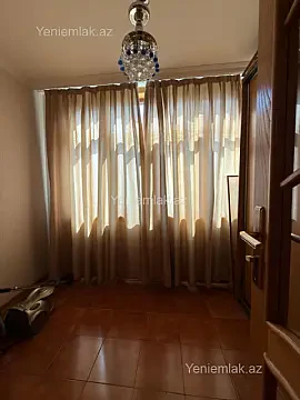 Satılır 3 otaqlı köhnə tikili 80 m²