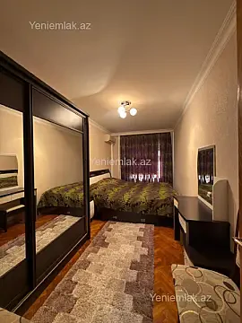 Satılır 3 otaqlı köhnə tikili 80 m²