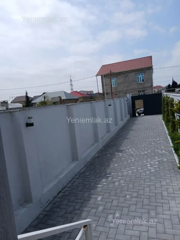 Satılır 4 otaqlı həyət evi 144 m²