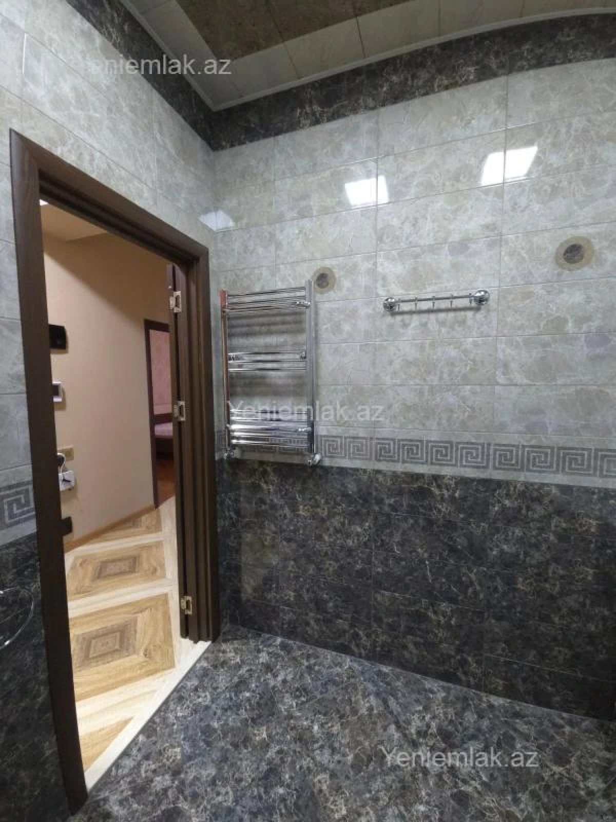 Satılır 2 otaqlı yeni tikili 85 m²
