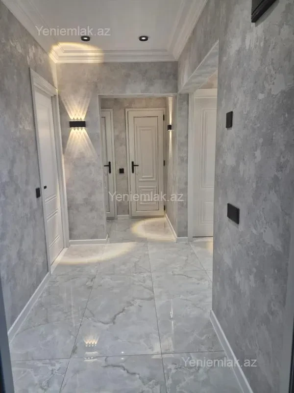 Satılır 3 otaqlı köhnə tikili 80 m²