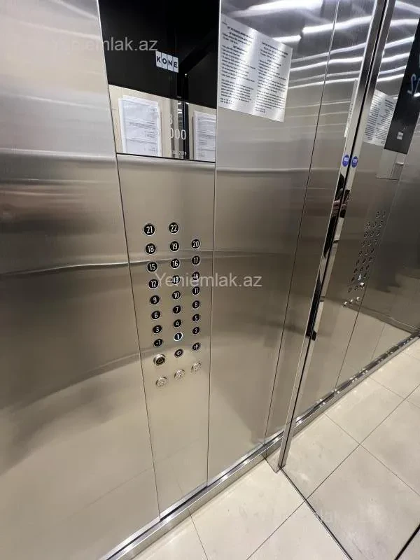 Satılır 3 otaqlı yeni tikili 155 m²