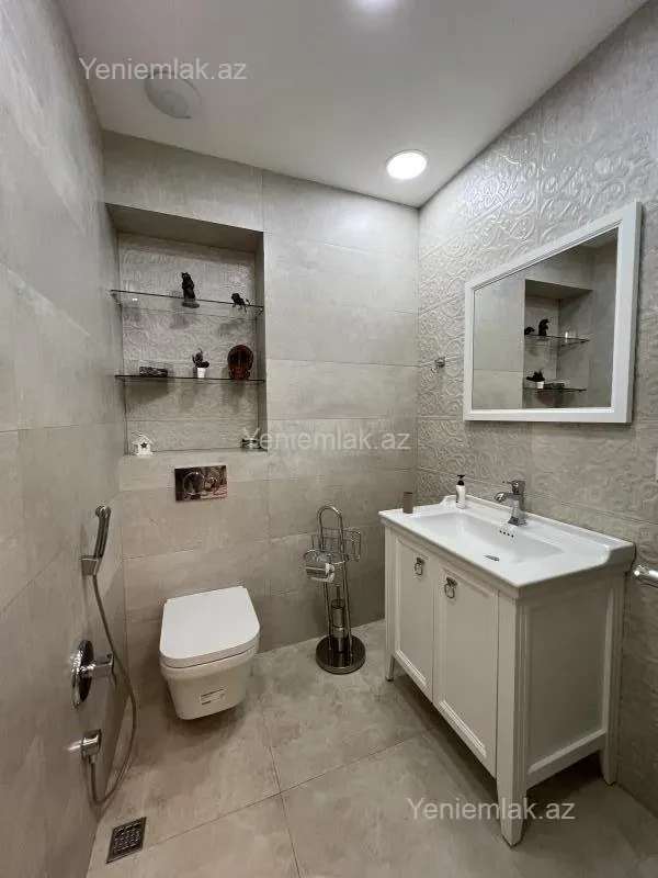 Satılır 3 otaqlı yeni tikili 155 m²
