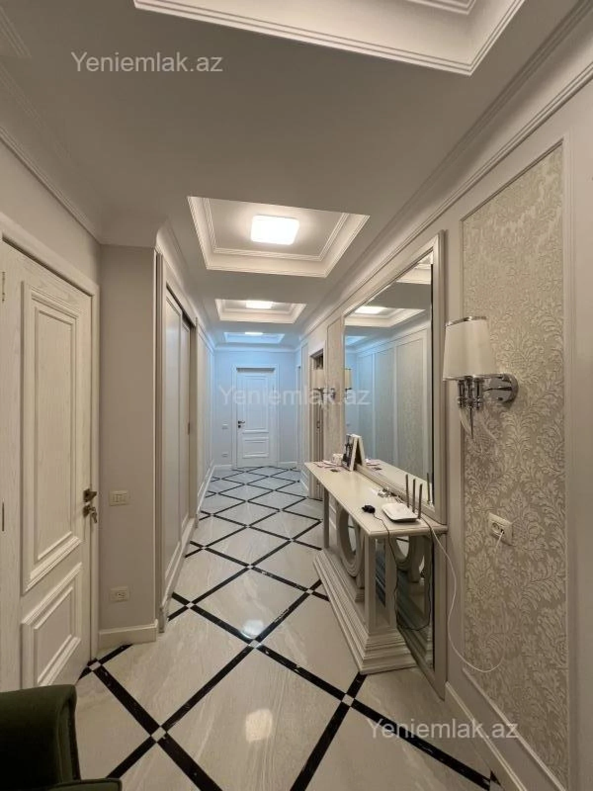 Satılır 3 otaqlı yeni tikili 155 m²