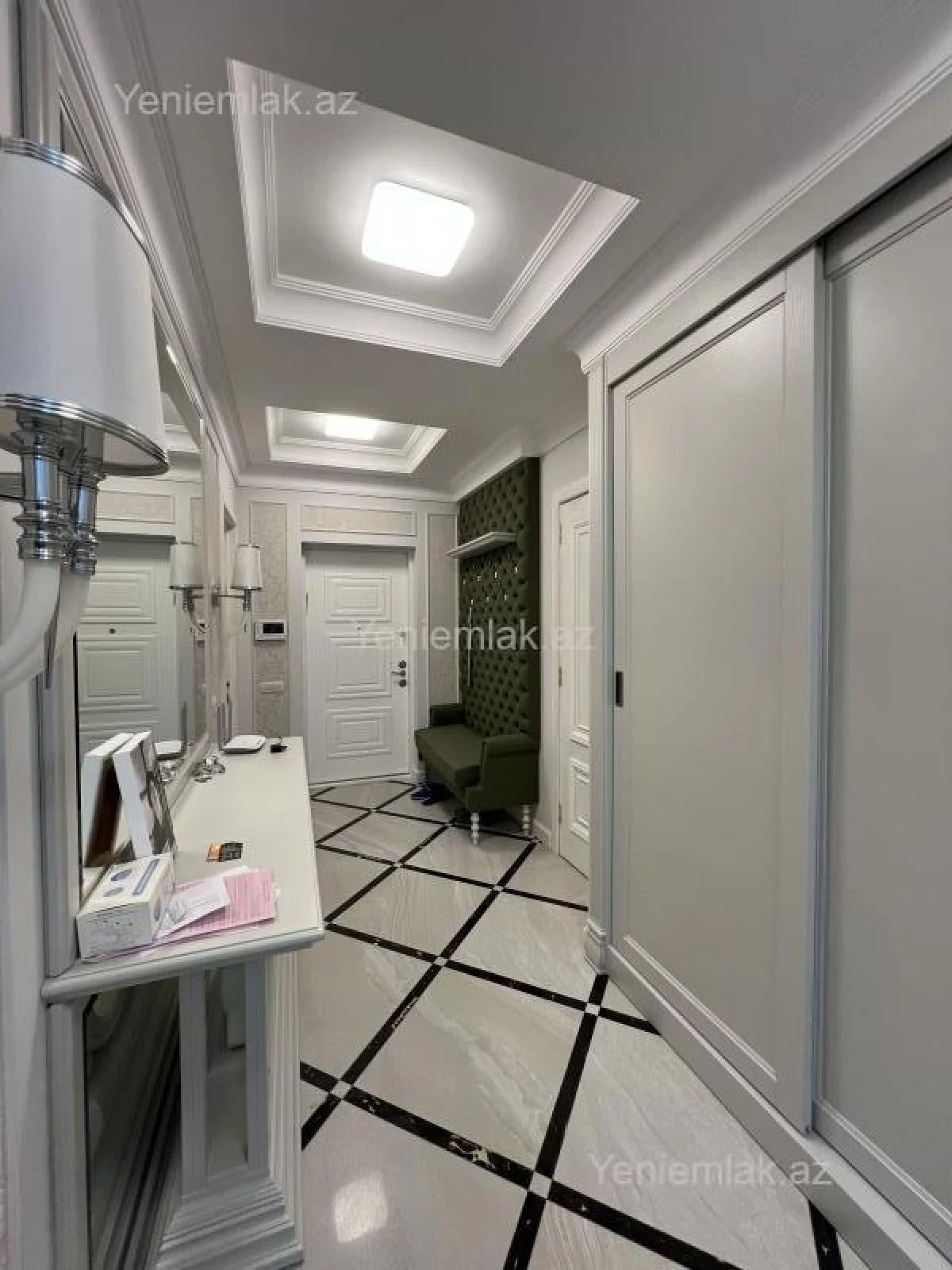 Satılır 3 otaqlı yeni tikili 155 m²