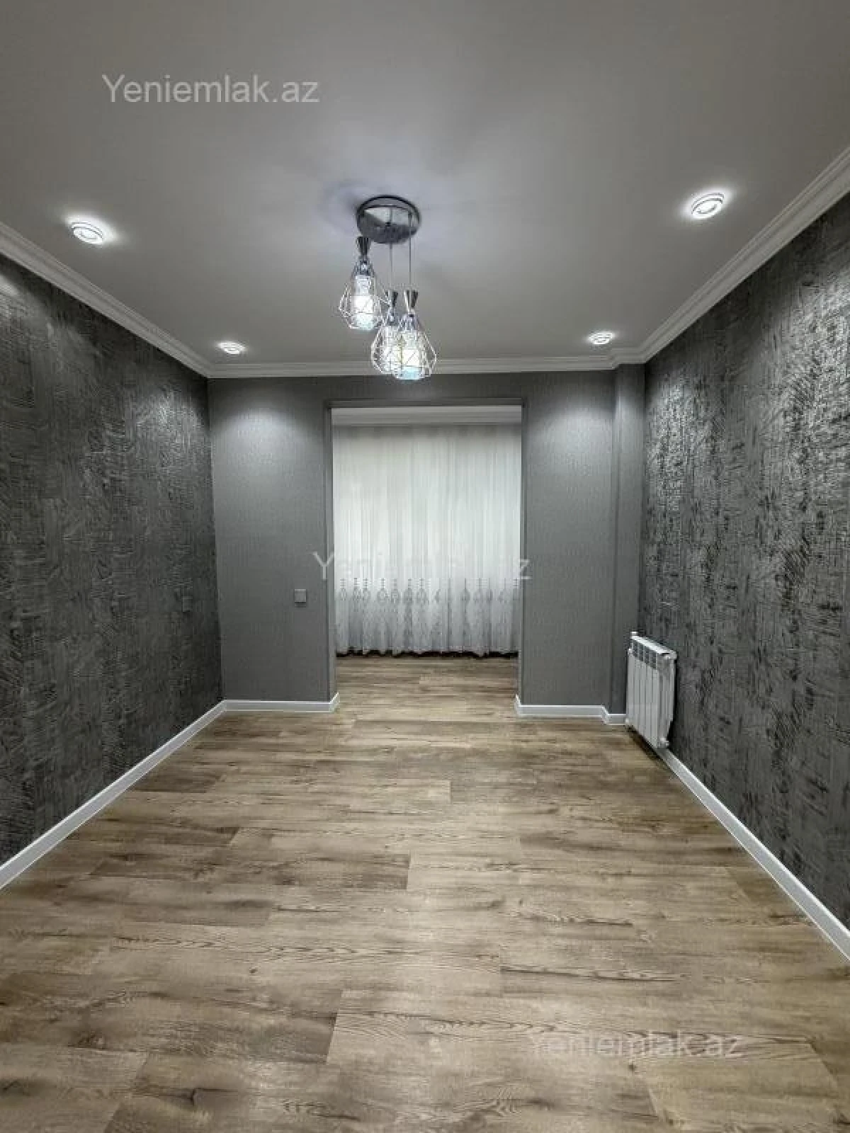 Satılır 2 otaqlı köhnə tikili 65 m²