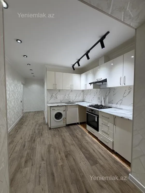 Satılır 2 otaqlı köhnə tikili 65 m²