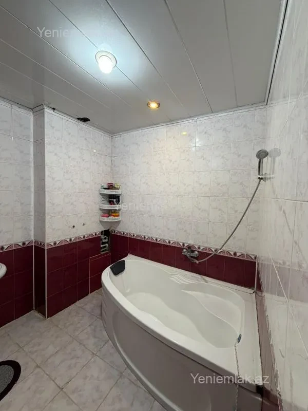 Satılır 3 otaqlı yeni tikili 92 m²