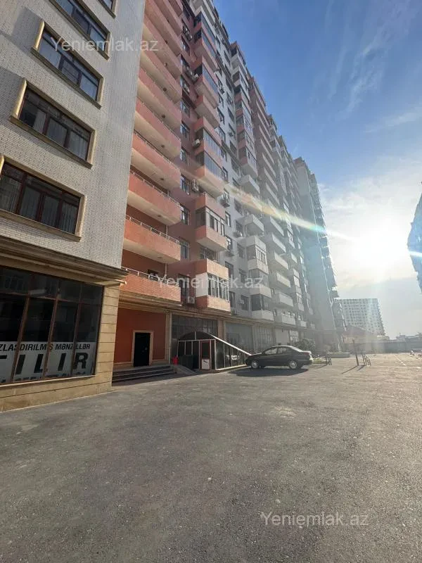 Satılır 3 otaqlı yeni tikili 70 m²
