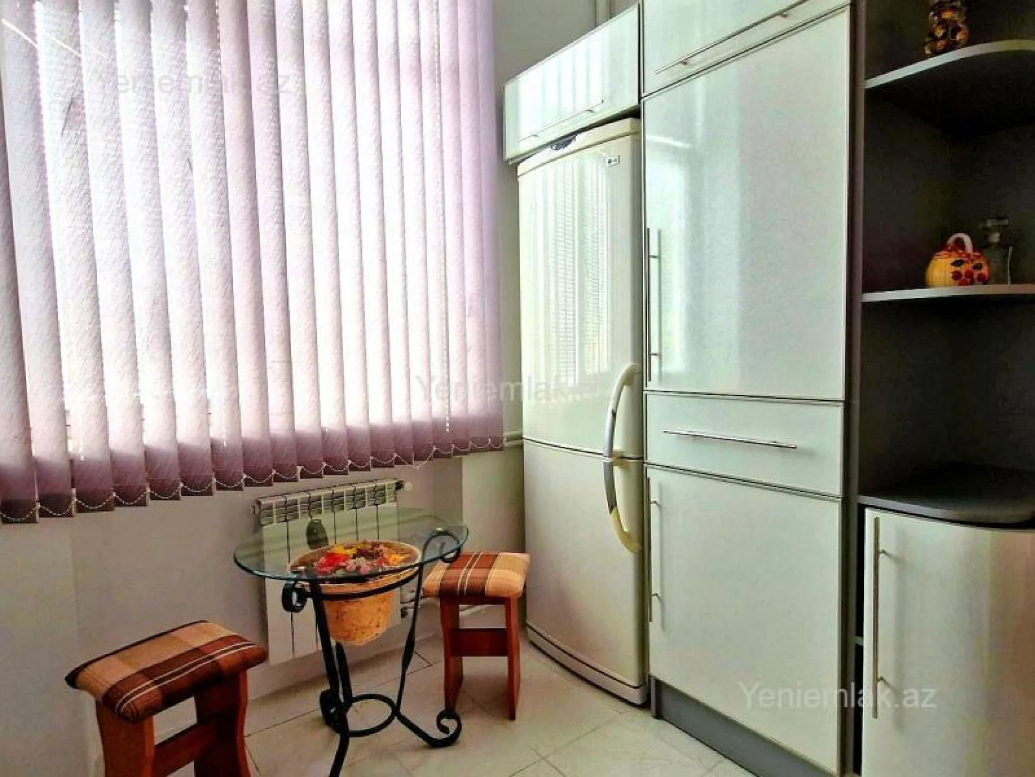 Satılır 3 otaqlı köhnə tikili 75.5 m²