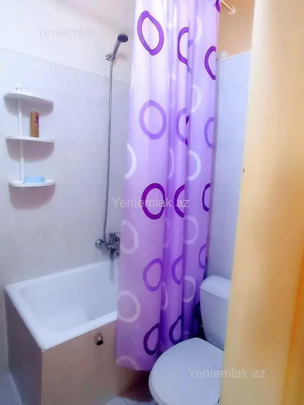 Satılır 3 otaqlı köhnə tikili 75.5 m²