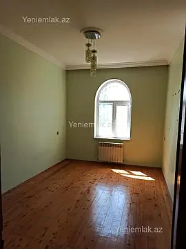 Satılır 8 otaqlı həyət evi 300 m²
