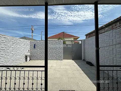 Satılır 3 otaqlı həyət evi 100 m²