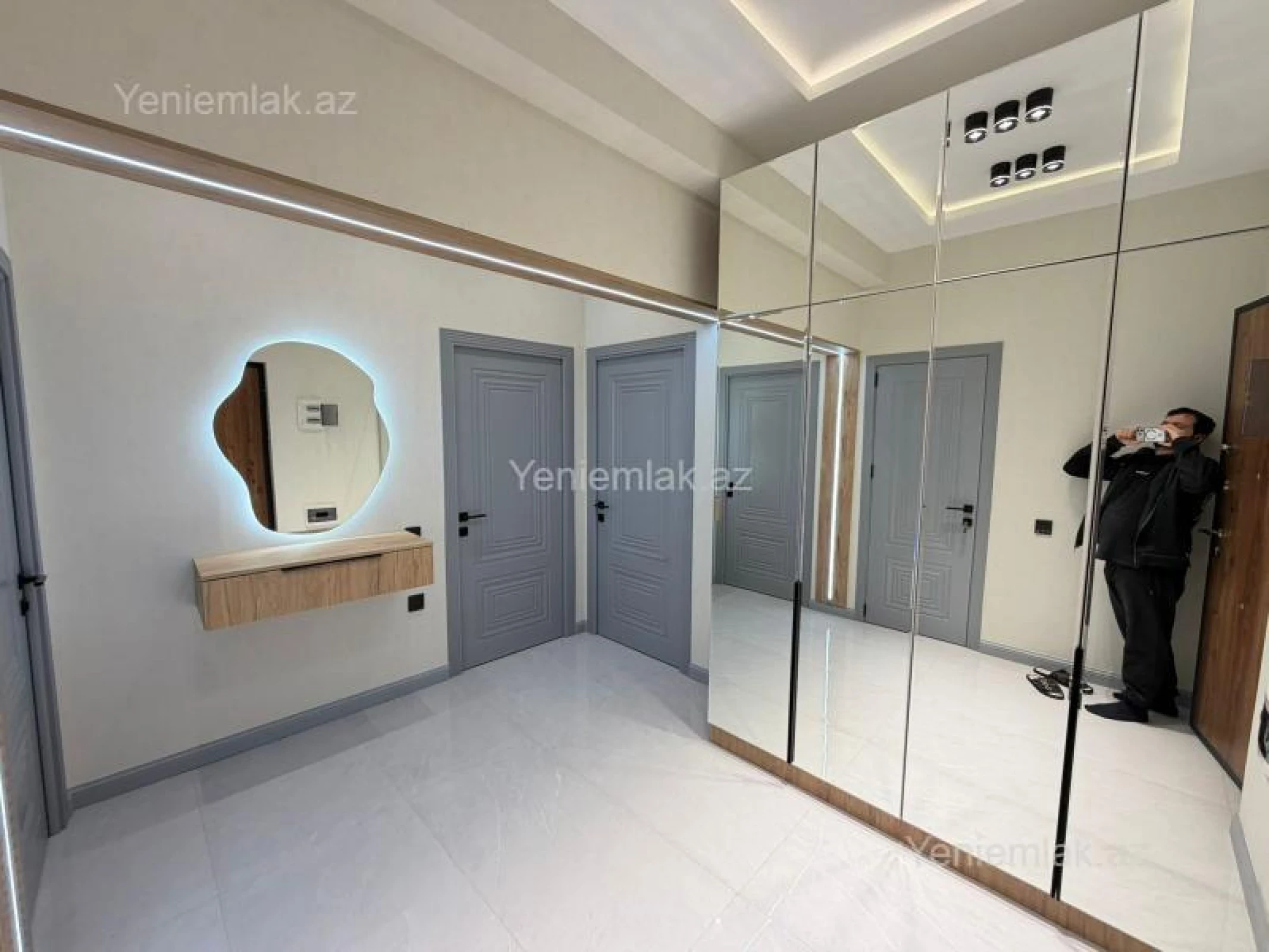 Satılır 3 otaqlı yeni tikili 80 m²