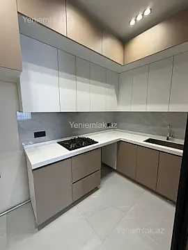 Satılır 3 otaqlı yeni tikili 80 m²