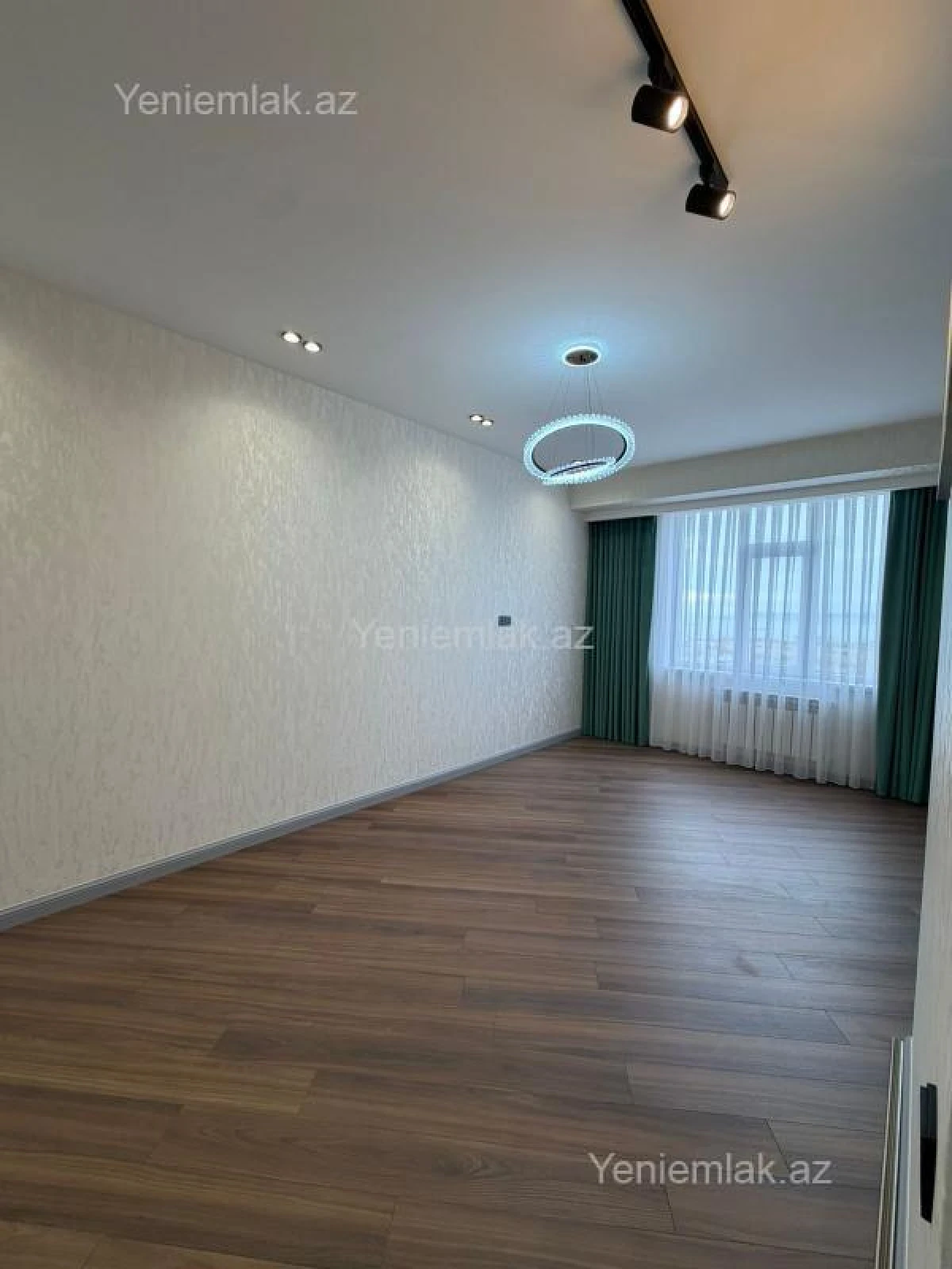 Satılır 3 otaqlı yeni tikili 80 m²