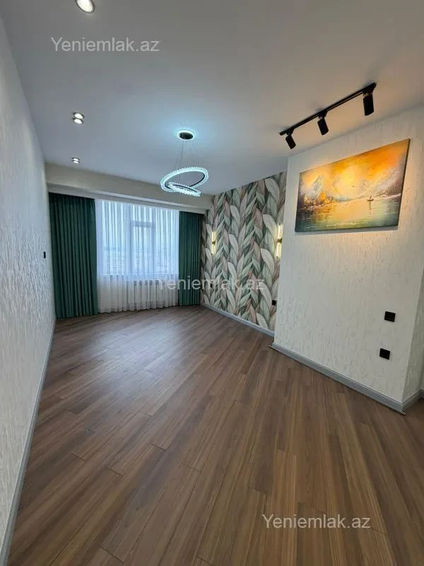 Satılır 3 otaqlı yeni tikili 80 m²