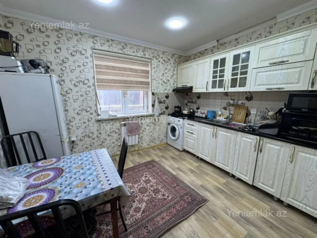 Satılır 4 otaqlı həyət evi 120 m²