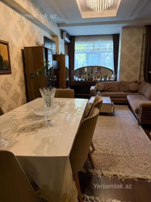 Satılır 3 otaqlı yeni tikili 90 m²