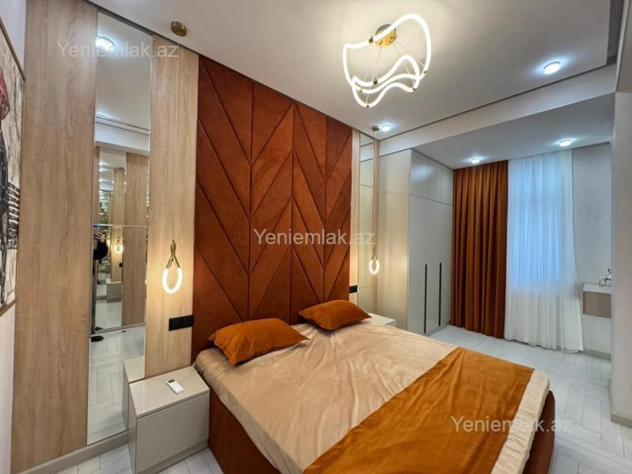 Satılır 2 otaqlı yeni tikili 76 m²