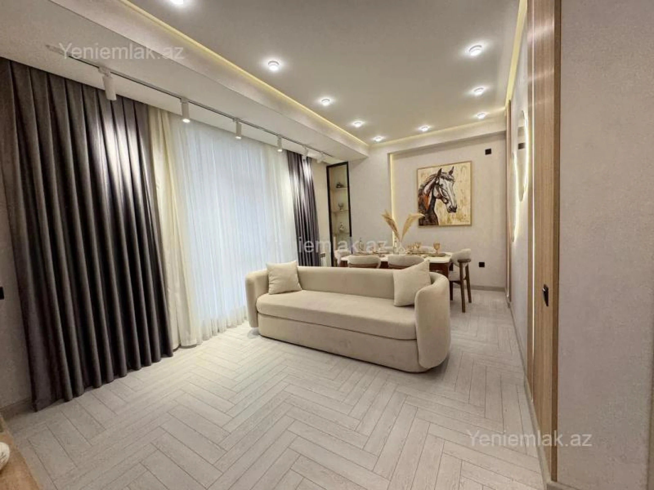 Satılır 2 otaqlı yeni tikili 76 m²