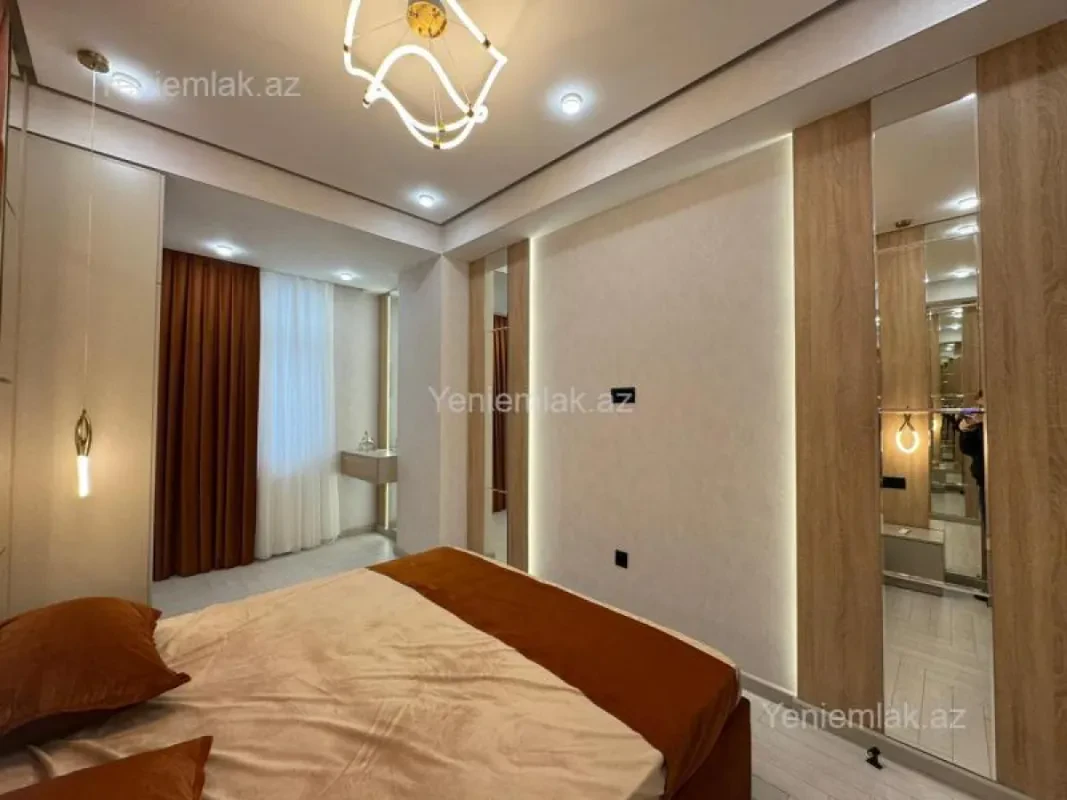 Satılır 2 otaqlı yeni tikili 76 m²