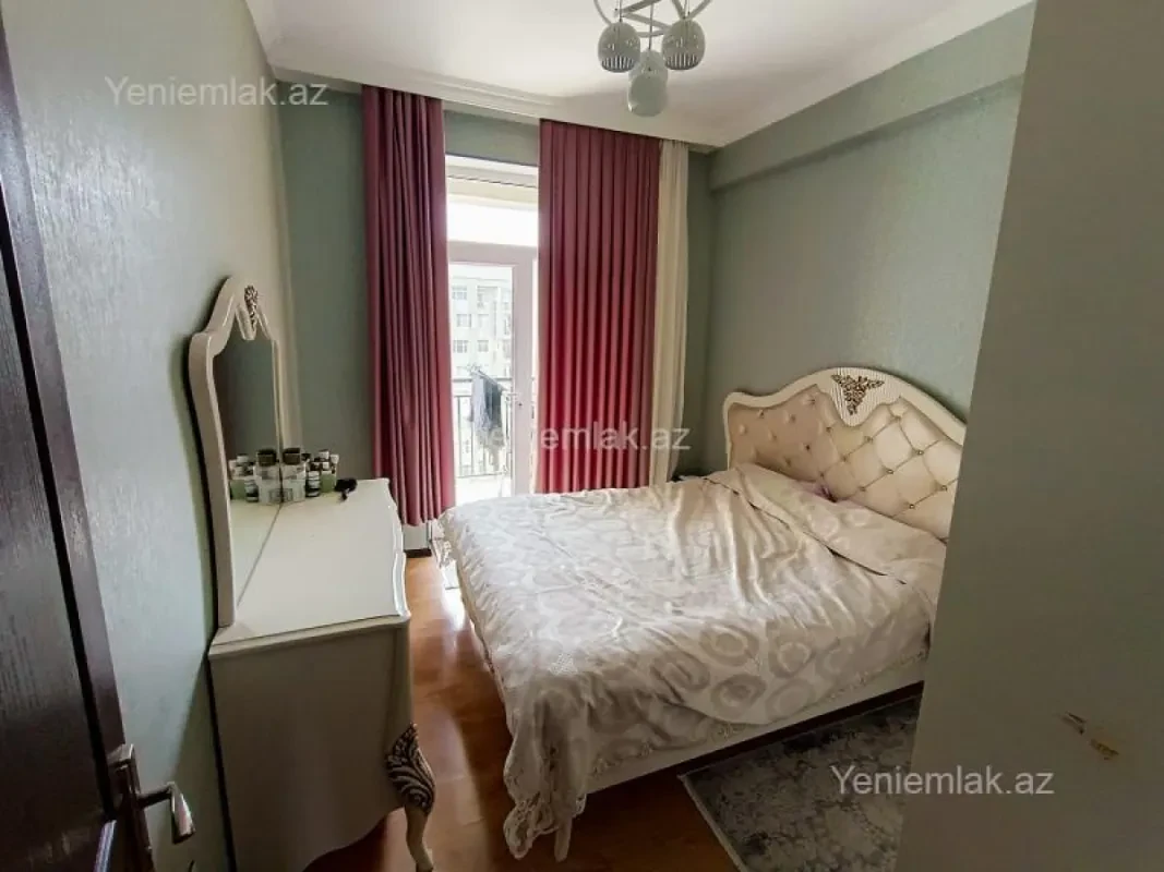 Satılır 4 otaqlı yeni tikili 111 m²