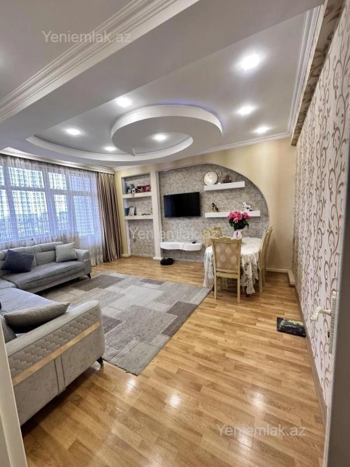 Satılır 3 otaqlı yeni tikili 75 m²