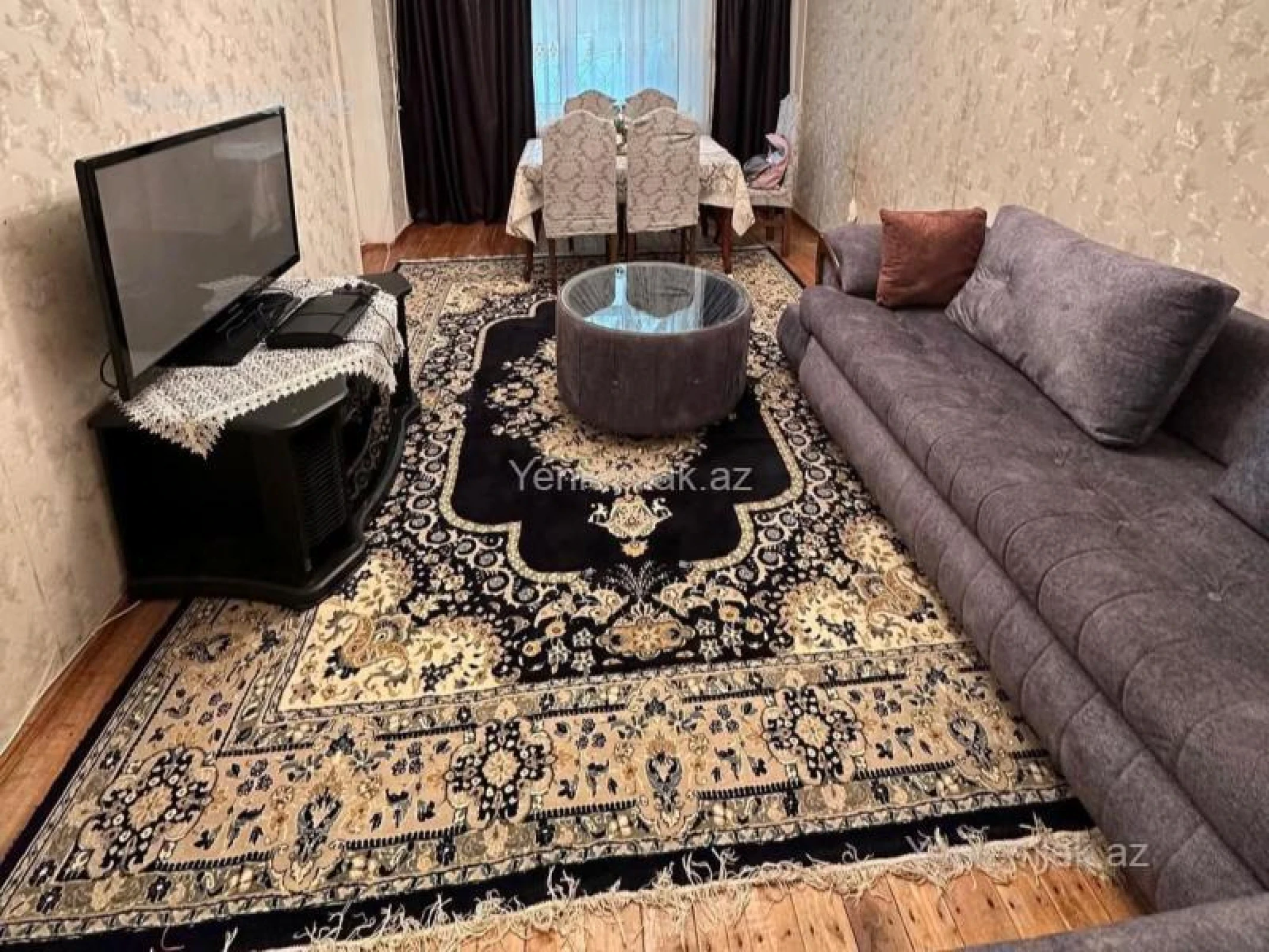 Satılır 4 otaqlı köhnə tikili 100 m²