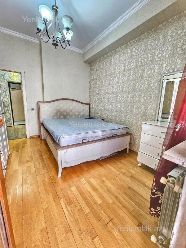 Satılır 2 otaqlı yeni tikili 50 m²