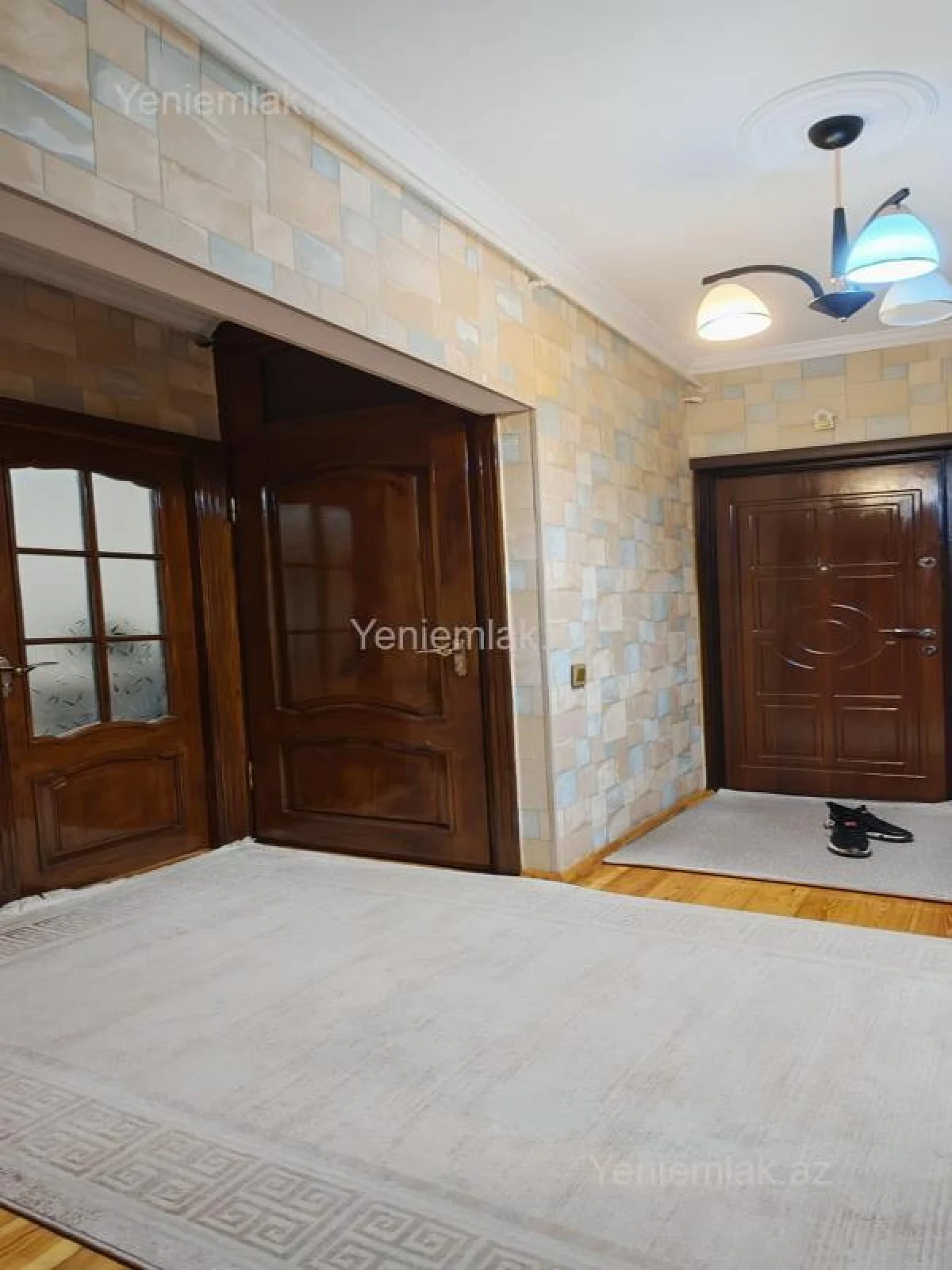 Satılır 3 otaqlı köhnə tikili 80 m²