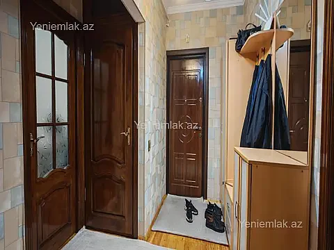 Satılır 3 otaqlı köhnə tikili 80 m²