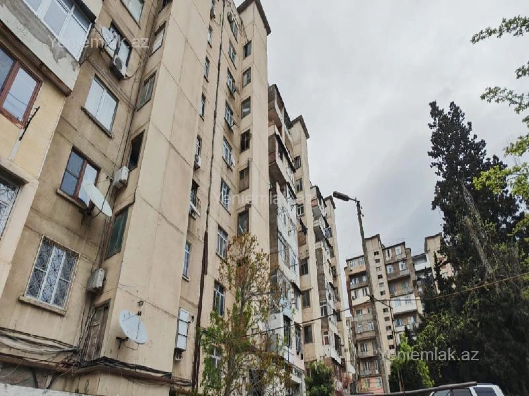 Satılır 3 otaqlı köhnə tikili 80 m²
