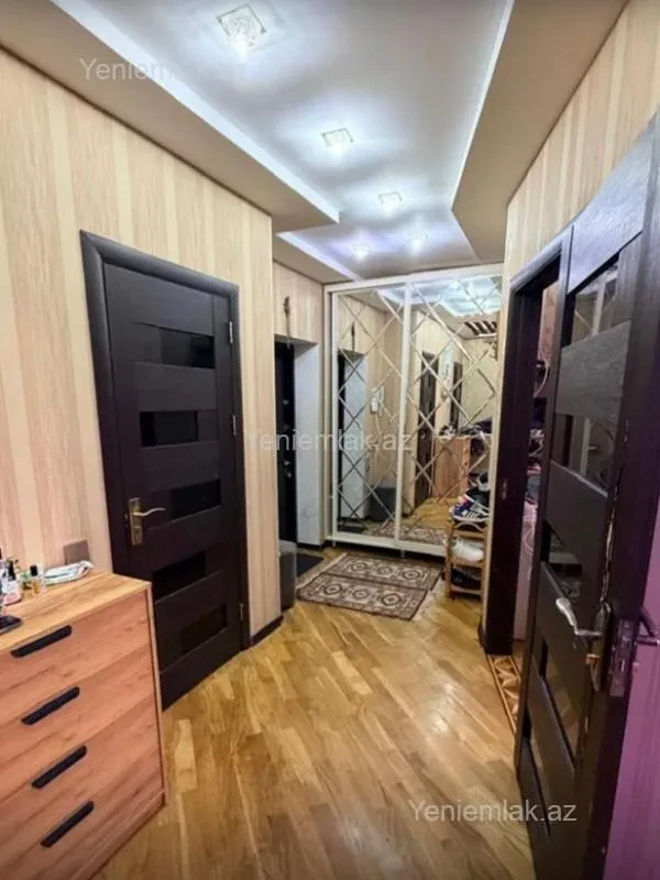 Satılır 3 otaqlı yeni tikili 98 m²