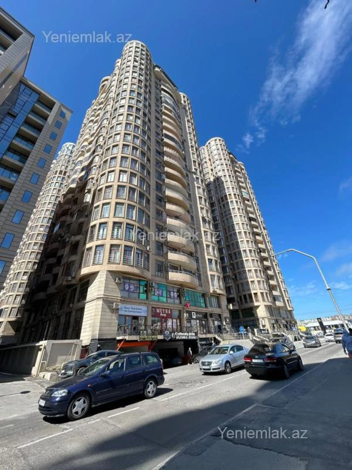 Satılır 3 otaqlı yeni tikili 100 m²