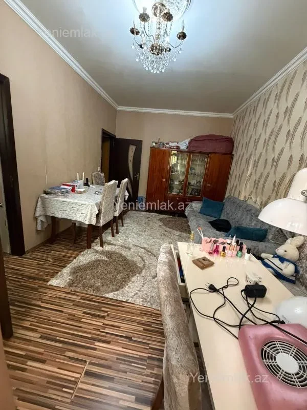 Satılır 2 otaqlı köhnə tikili 45 m²