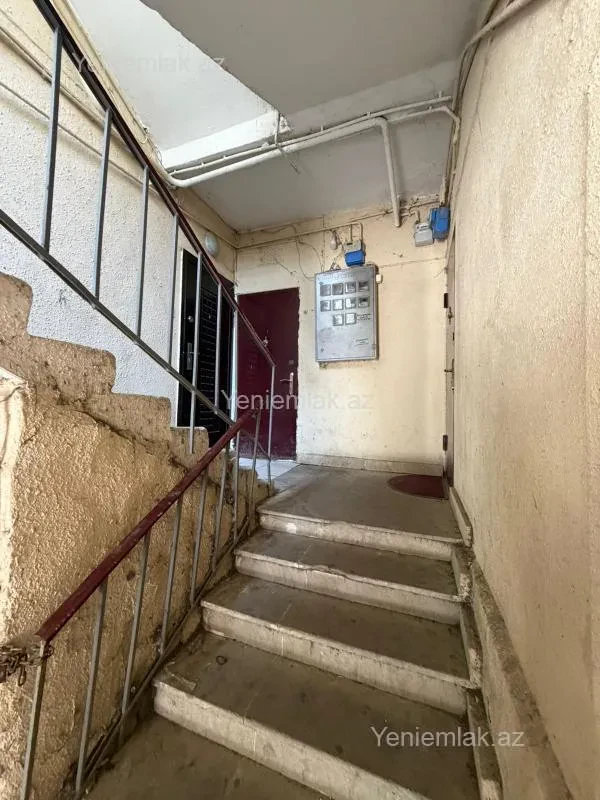 Satılır 2 otaqlı köhnə tikili 45 m²