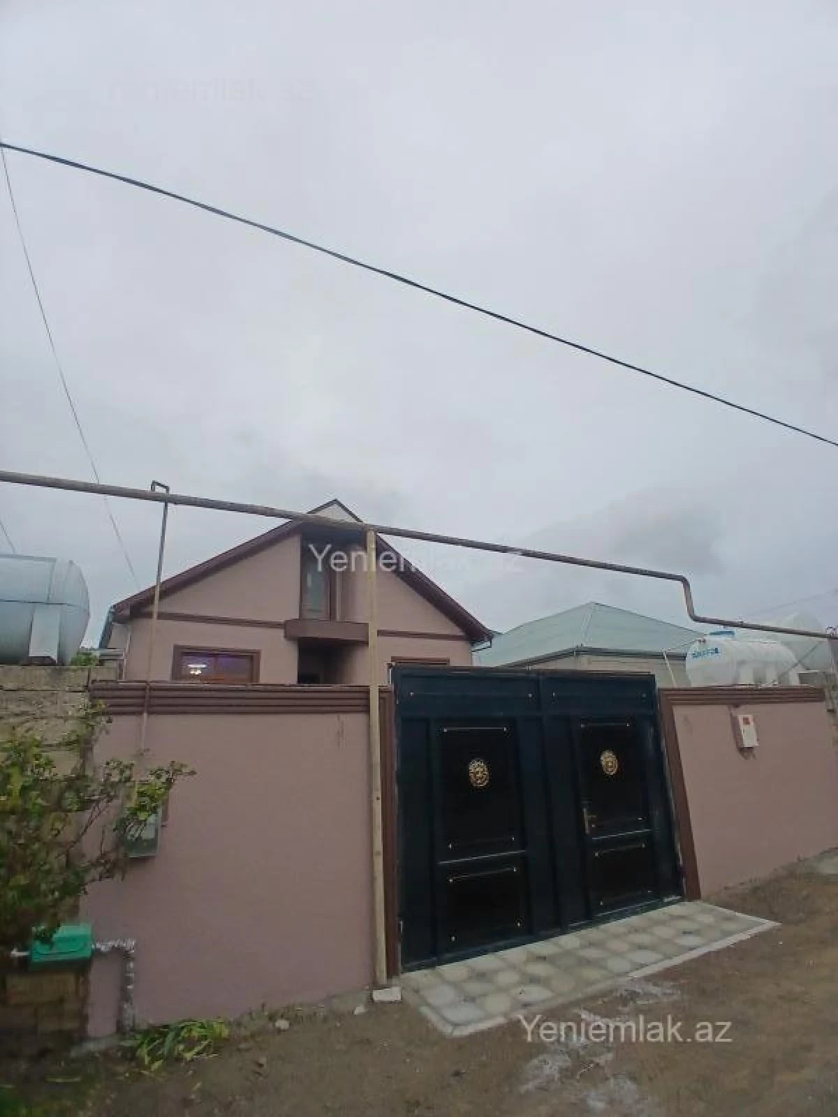 Satılır 4 otaqlı həyət evi 120 m²
