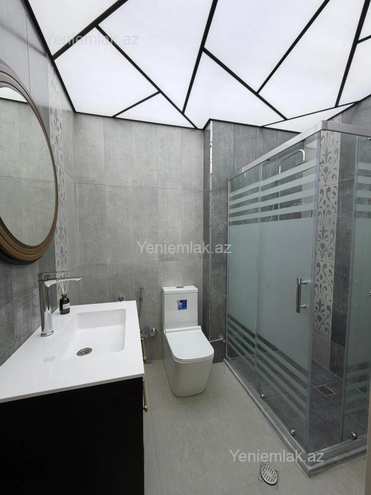 Satılır 3 otaqlı yeni tikili 90 m²