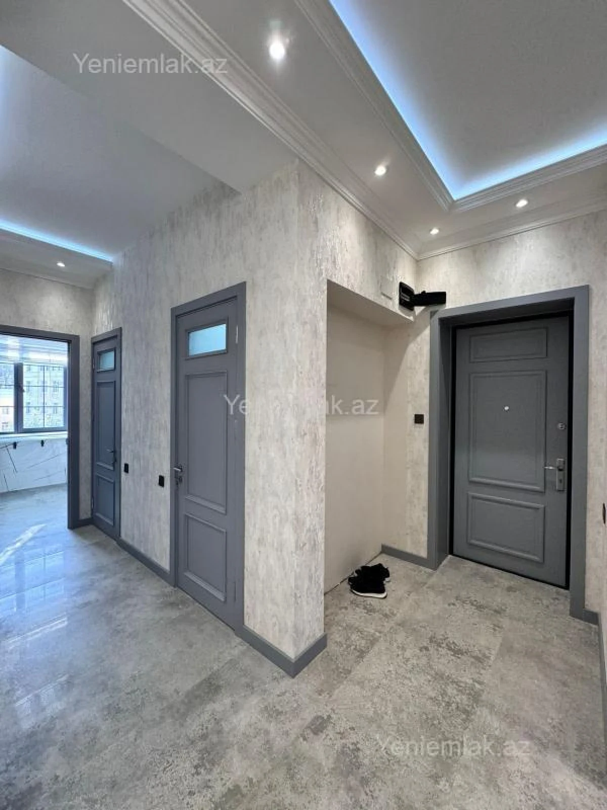 Satılır 3 otaqlı köhnə tikili 90 m²