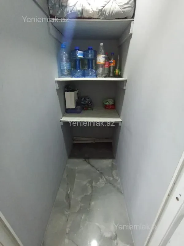 Satılır 3 otaqlı köhnə tikili 55 m²