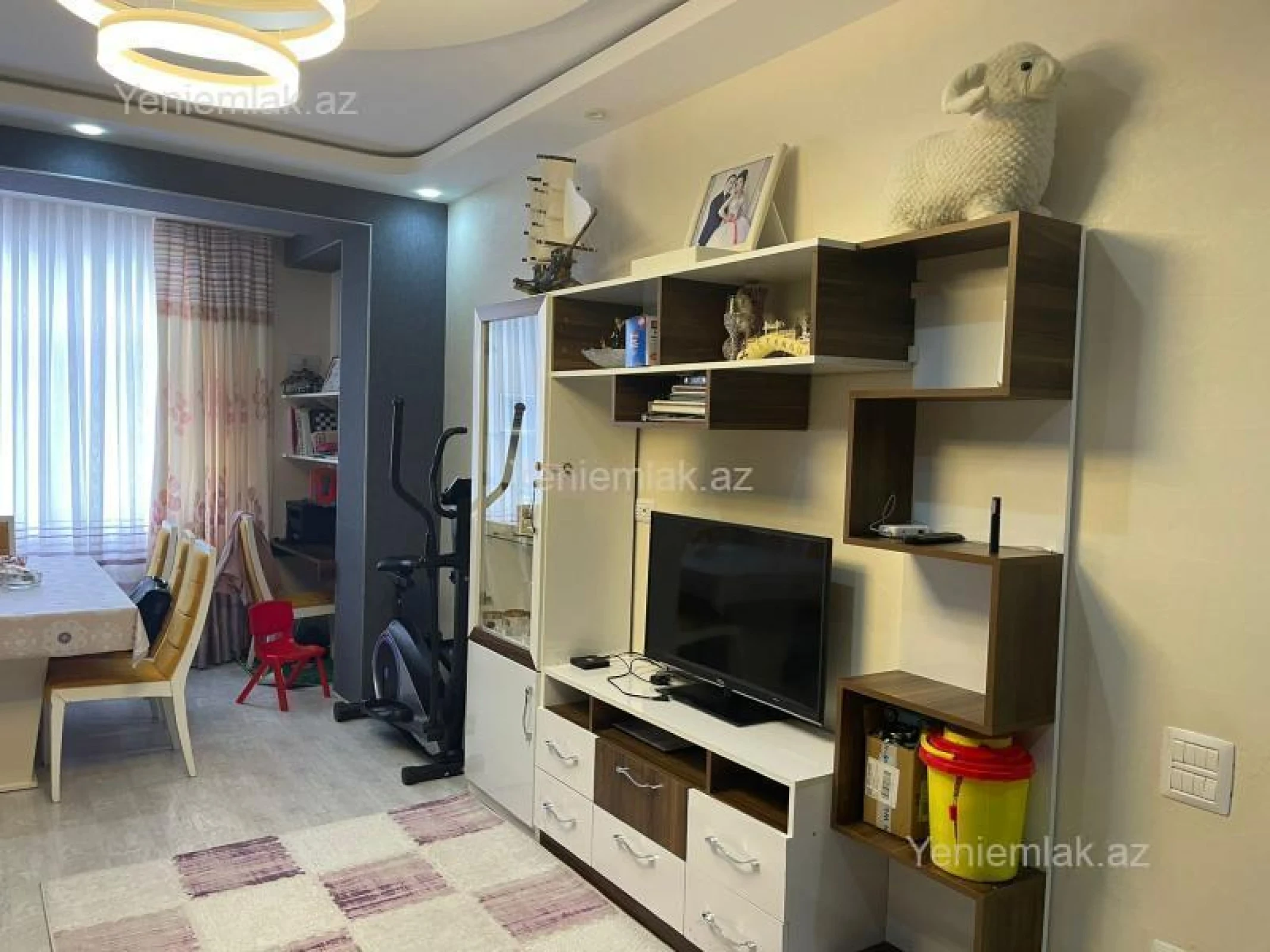 Satılır 2 otaqlı yeni tikili 81 m²