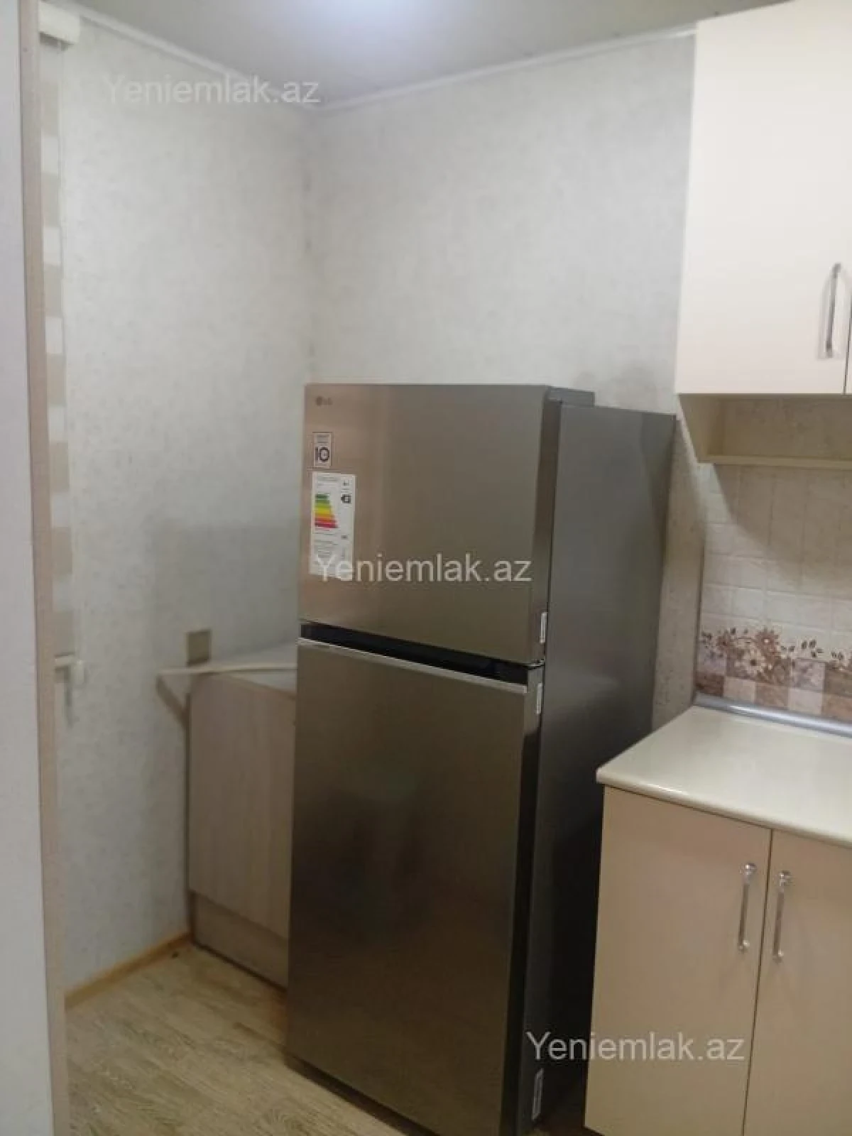 Satılır 2 otaqlı köhnə tikili 40 m²