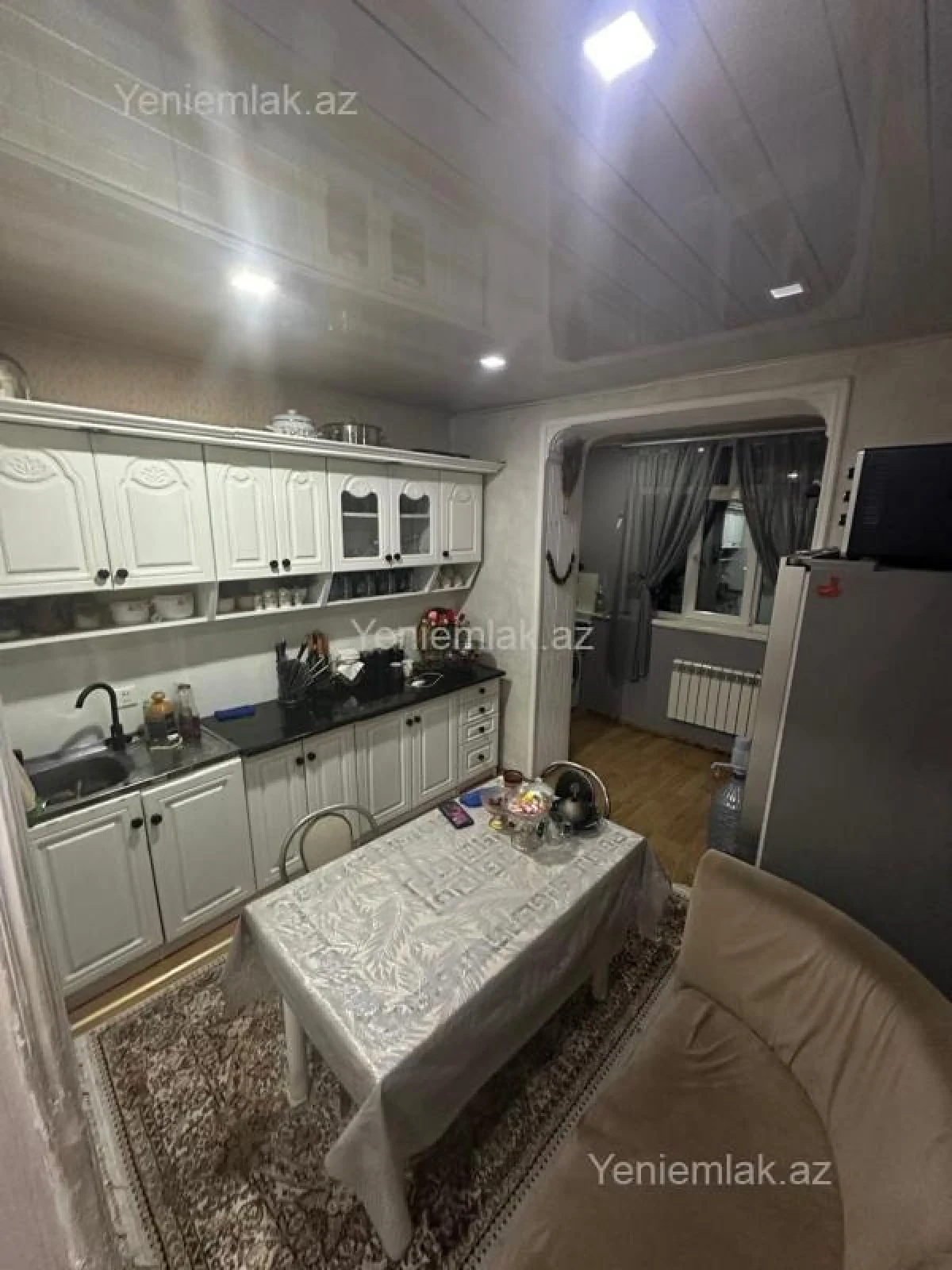 Satılır 3 otaqlı köhnə tikili 85 m²