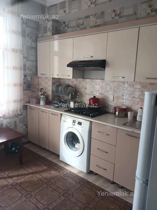 Satılır 2 otaqlı yeni tikili 72 m²