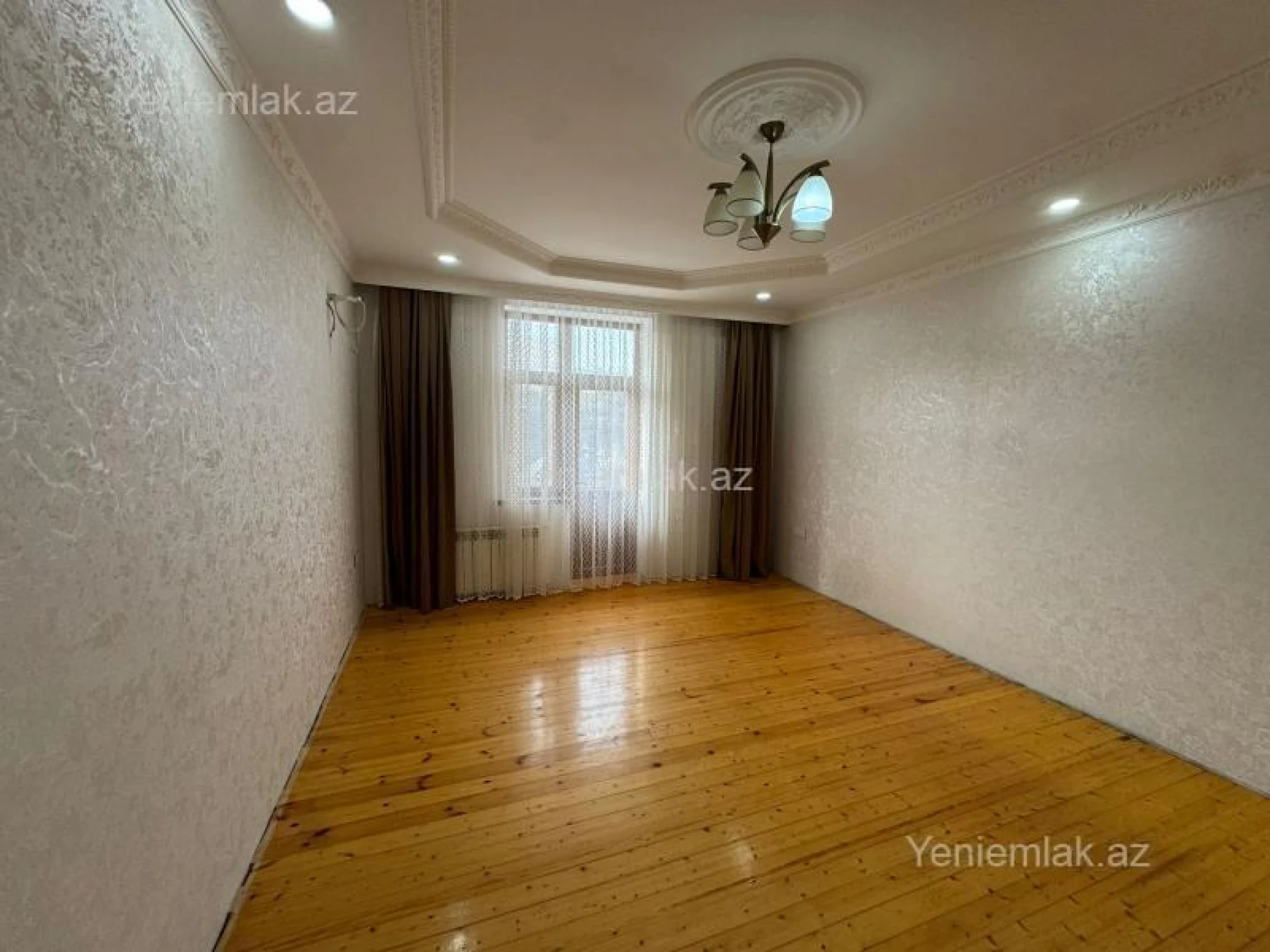 Satılır 3 otaqlı yeni tikili 88 m²