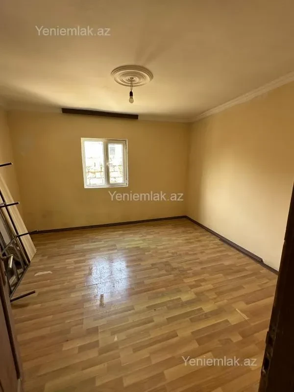 Satılır 2 otaqlı həyət evi 48 m²
